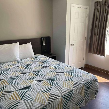 Peoria, IL Hotel Bagian luar foto