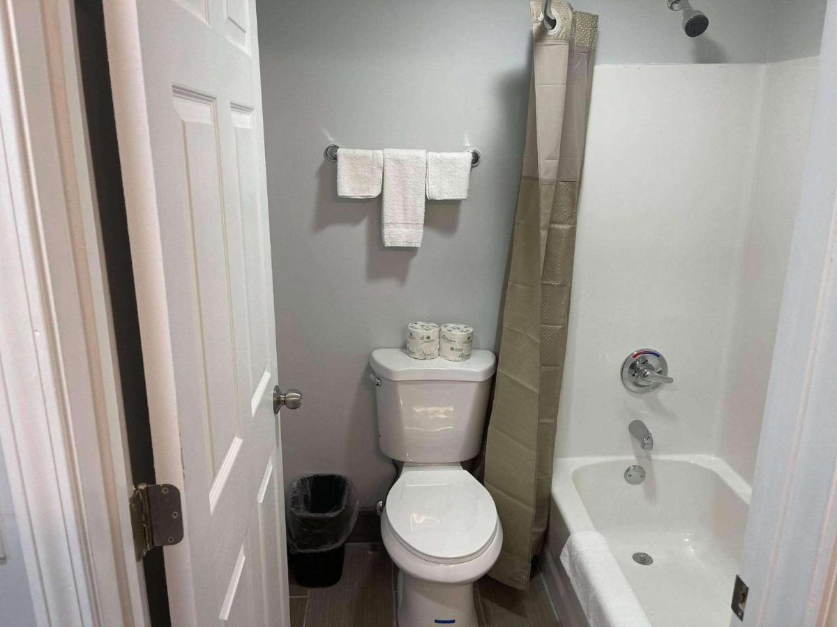 Peoria, IL Hotel Bagian luar foto